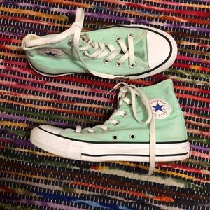 Converse Chuck Taylor’s